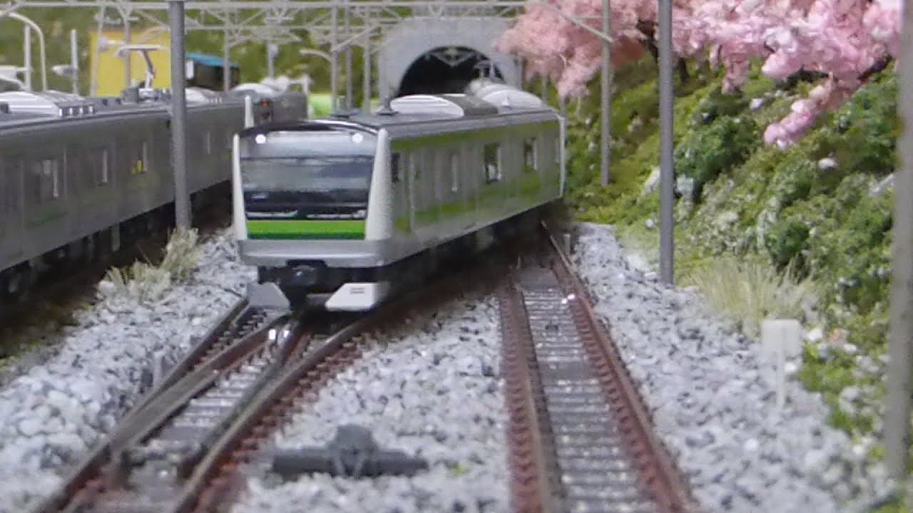 Nゲージ KATO 横浜線 E233系6000番台 走行シーン集 - YouTube
