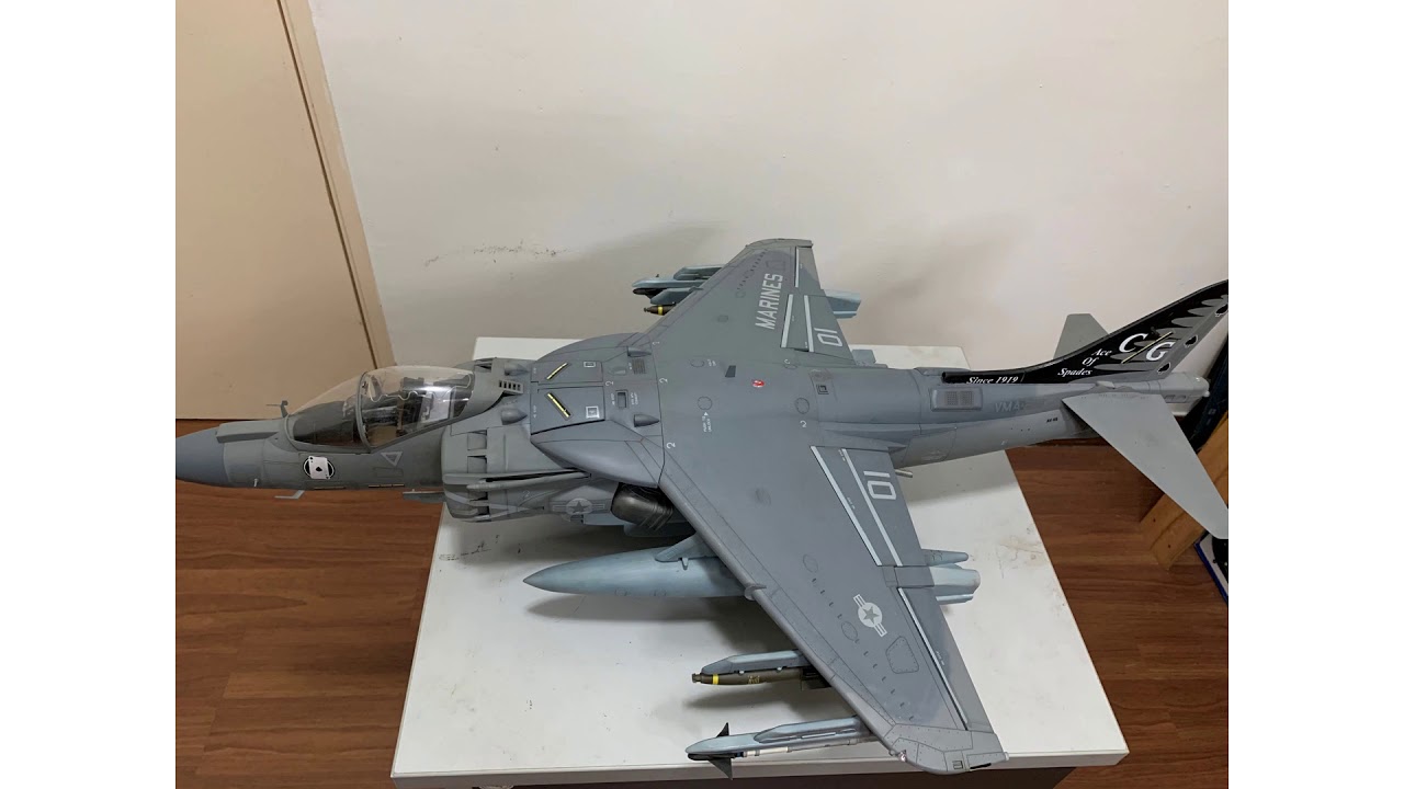 av8b harrier 2 hobbyboss 1/18 scale - YouTube