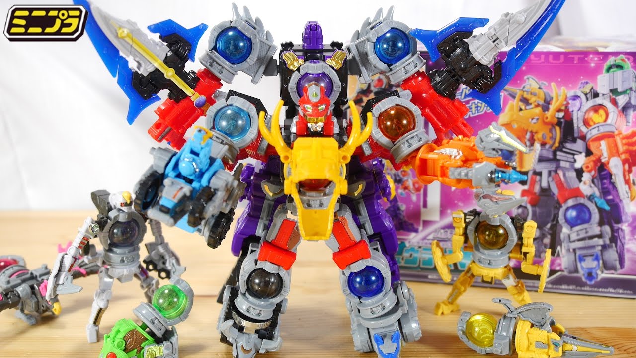 貴重な非売品のミニプラデカウイングロボとリュウテイオーを使って劇中