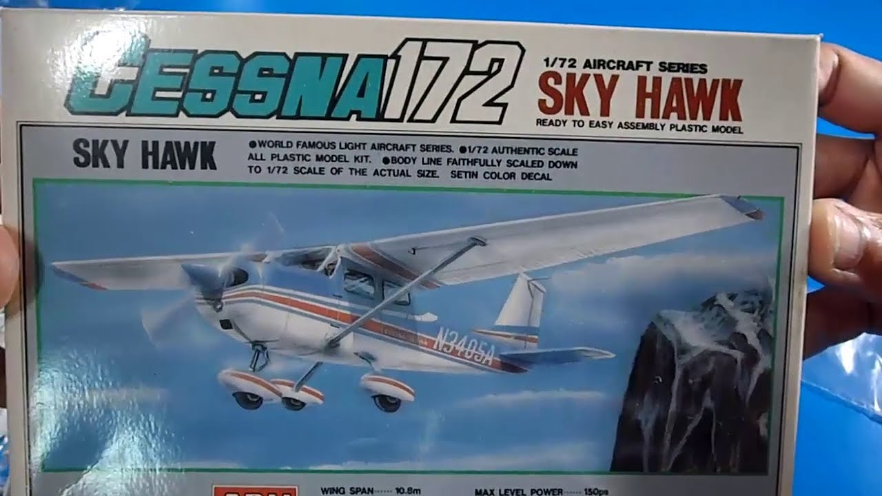 Vintage 1/72 ARII Cessna 172 Skyhawk model kit box & sprue review
