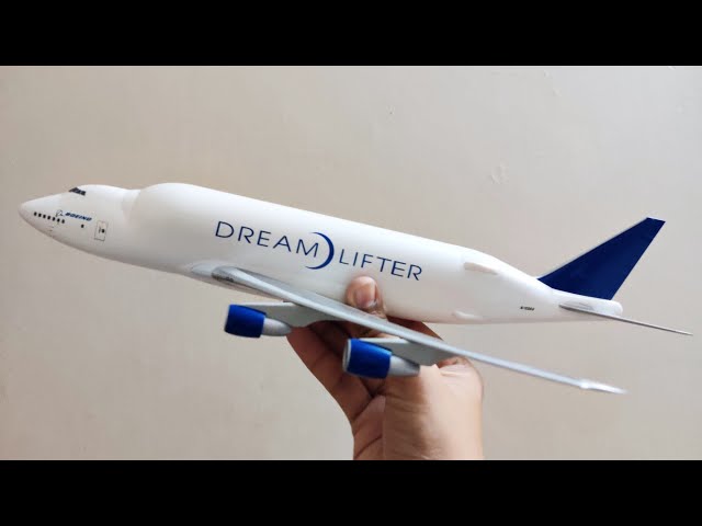 BOEING 747 DREAM)LIFTER 1:200 Hogan Wings Unboxing - YouTube