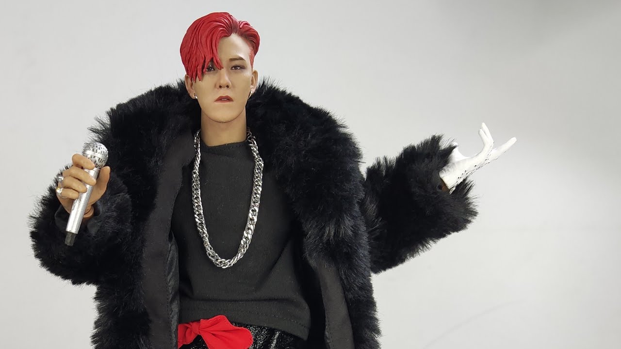 BIGBANG G-DRAGON アクションフィギュア s-l1200.jpg