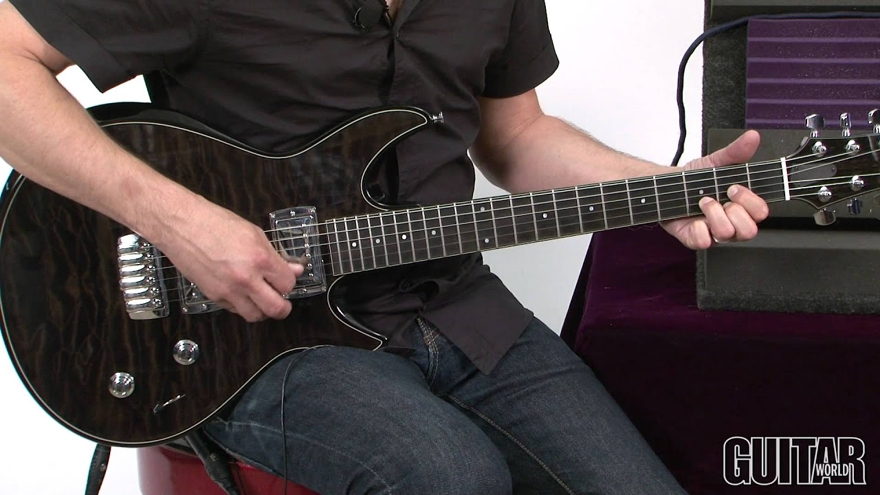 Electro-Harmonix Neo Clone Chorus Pedal - YouTube