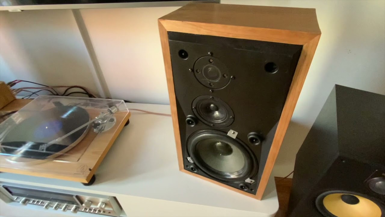 Vintage Speakers: B&W vs B&O Beovox S45 - YouTube