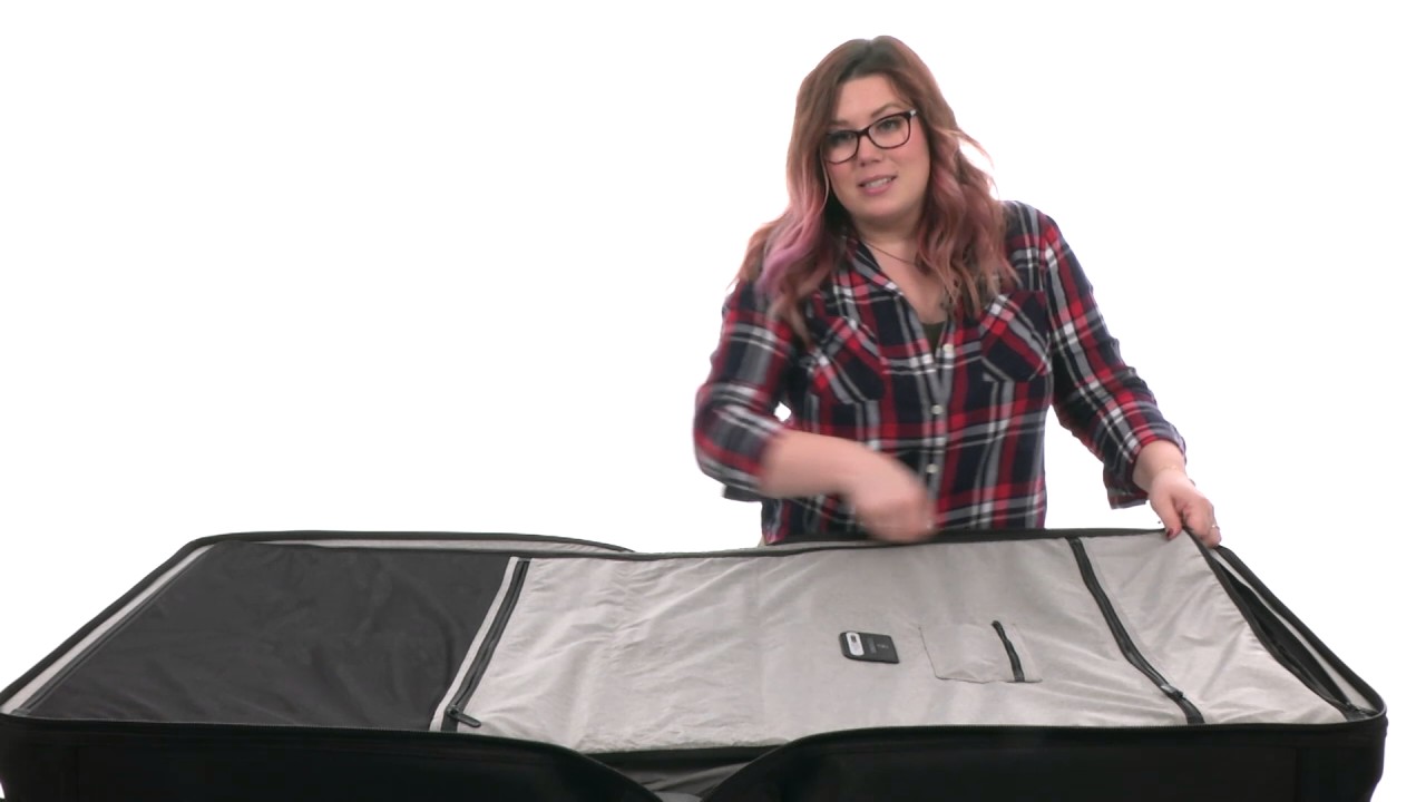 Victorinox Lexicon 2.0 Dual-Caster Garment Bag SKU:8845159 - YouTube