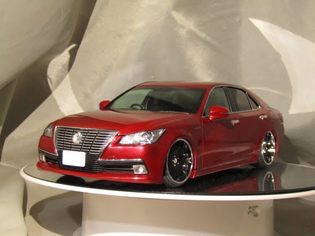 絶版 アオシマ 1/24 ロジャム AWS210 クラウン ロイヤルサルーン