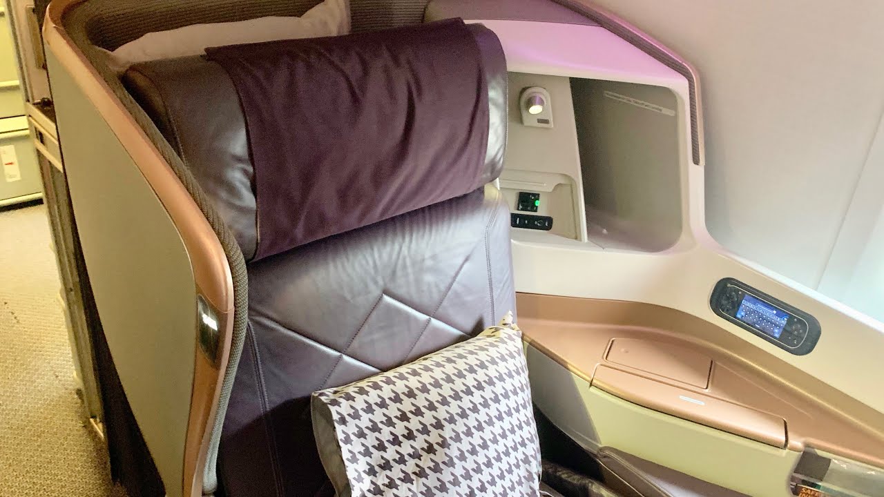 Singapore Airlines Boeing 777-300ER Business Class Seat Tour - YouTube