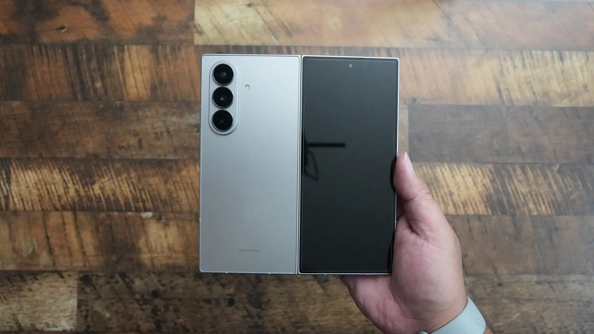 アメリカでバカ売れ。Galaxy Z Fold7やFlip7が人気な理由 | xPeria lEaker