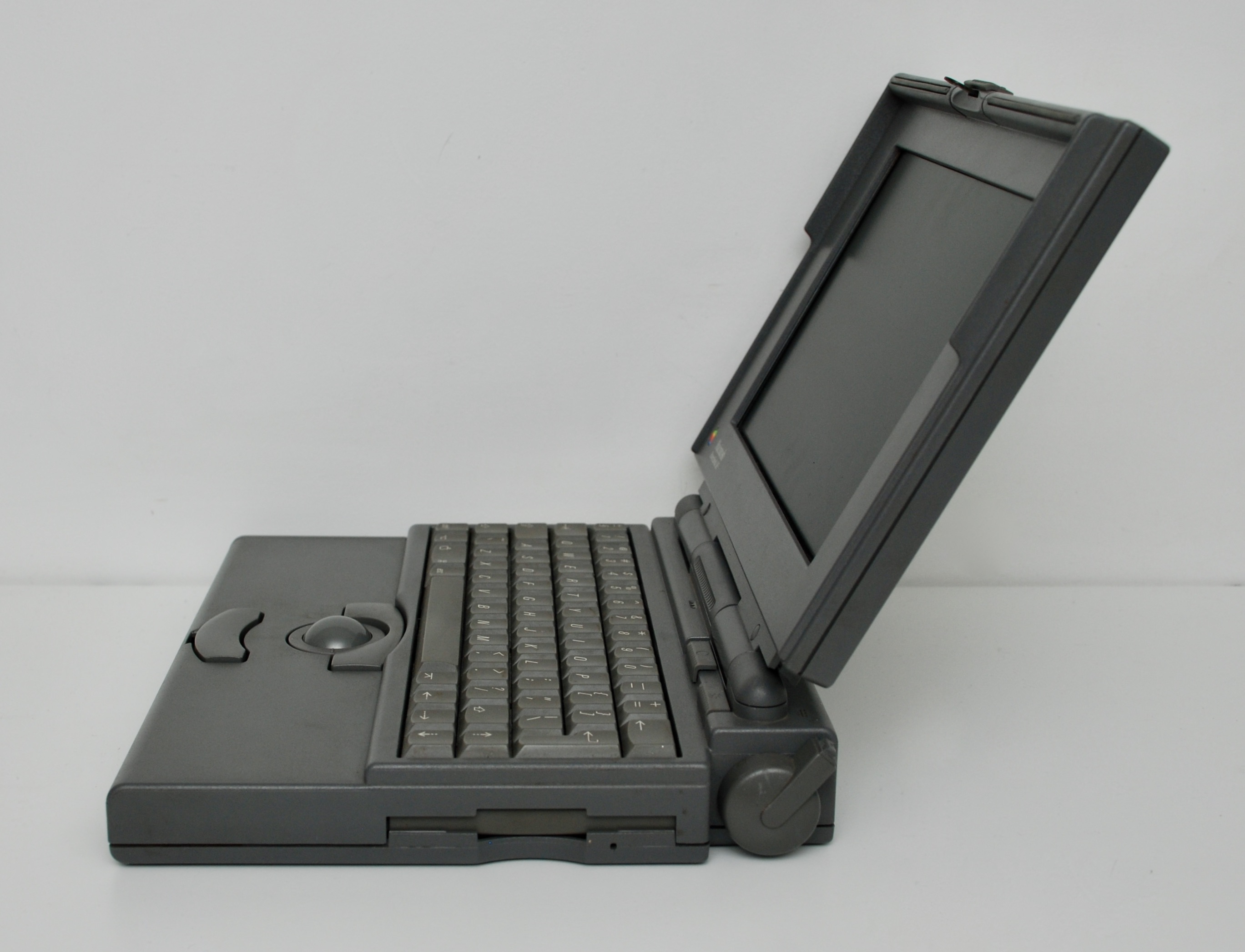 Apple PowerBook 本体のみ【ジャンク】ケース付 Apple Powerbook 165