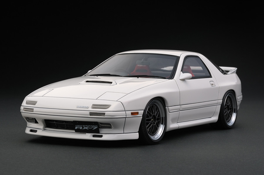 IG0216 1/18 Mazda Savanna RX-7 (FC3S) White | LINE UP | ignition