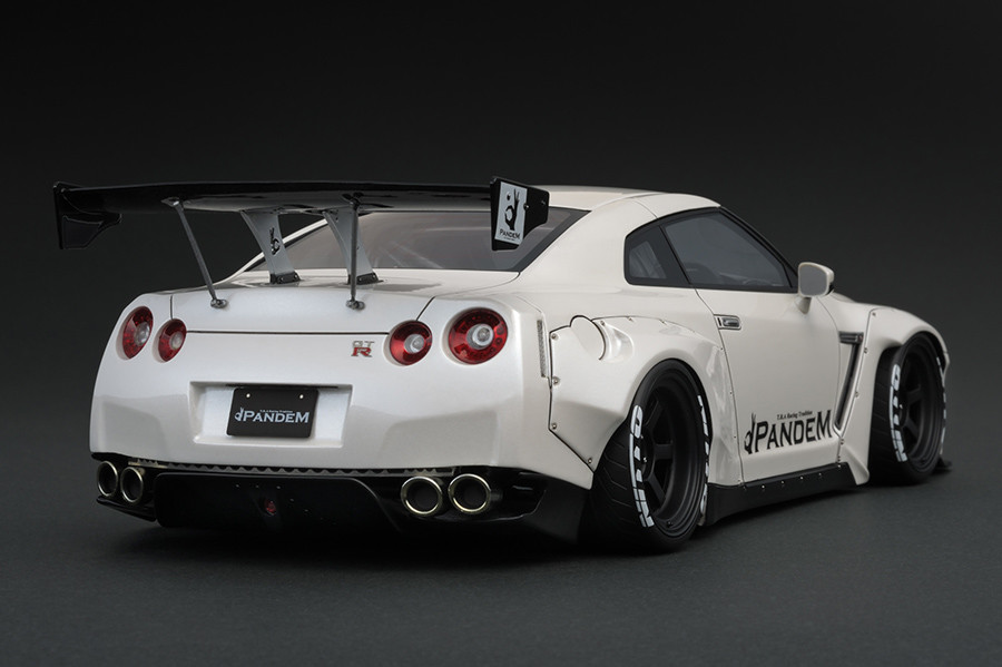 IG1003 1/18 PANDEM R35 GT-R Peal White | LINE UP | ignition model