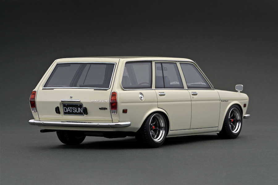 IG2220 1/18 Datsun Bluebird (510) Wagon White | LINE UP | [公式