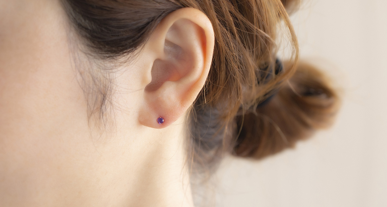 2月誕生石】K18 PG アメジスト ピアス | IKEDAジュエリーオンライン