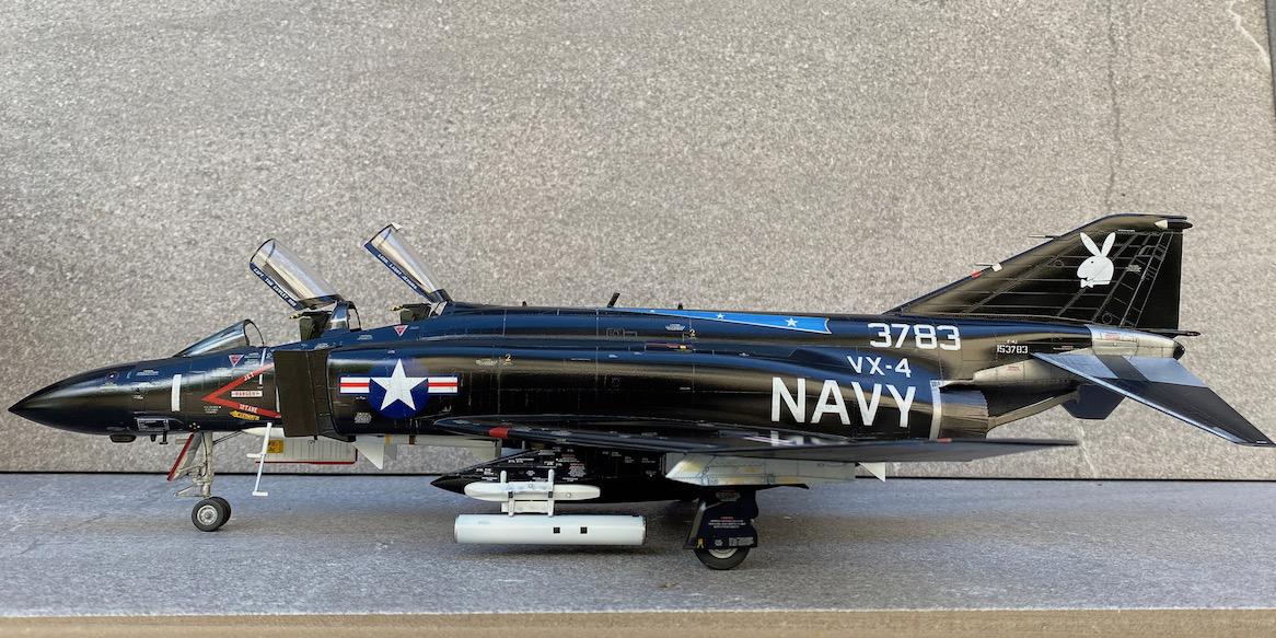 The hard working bunny: Academy F-4J Phantom II (with Furball