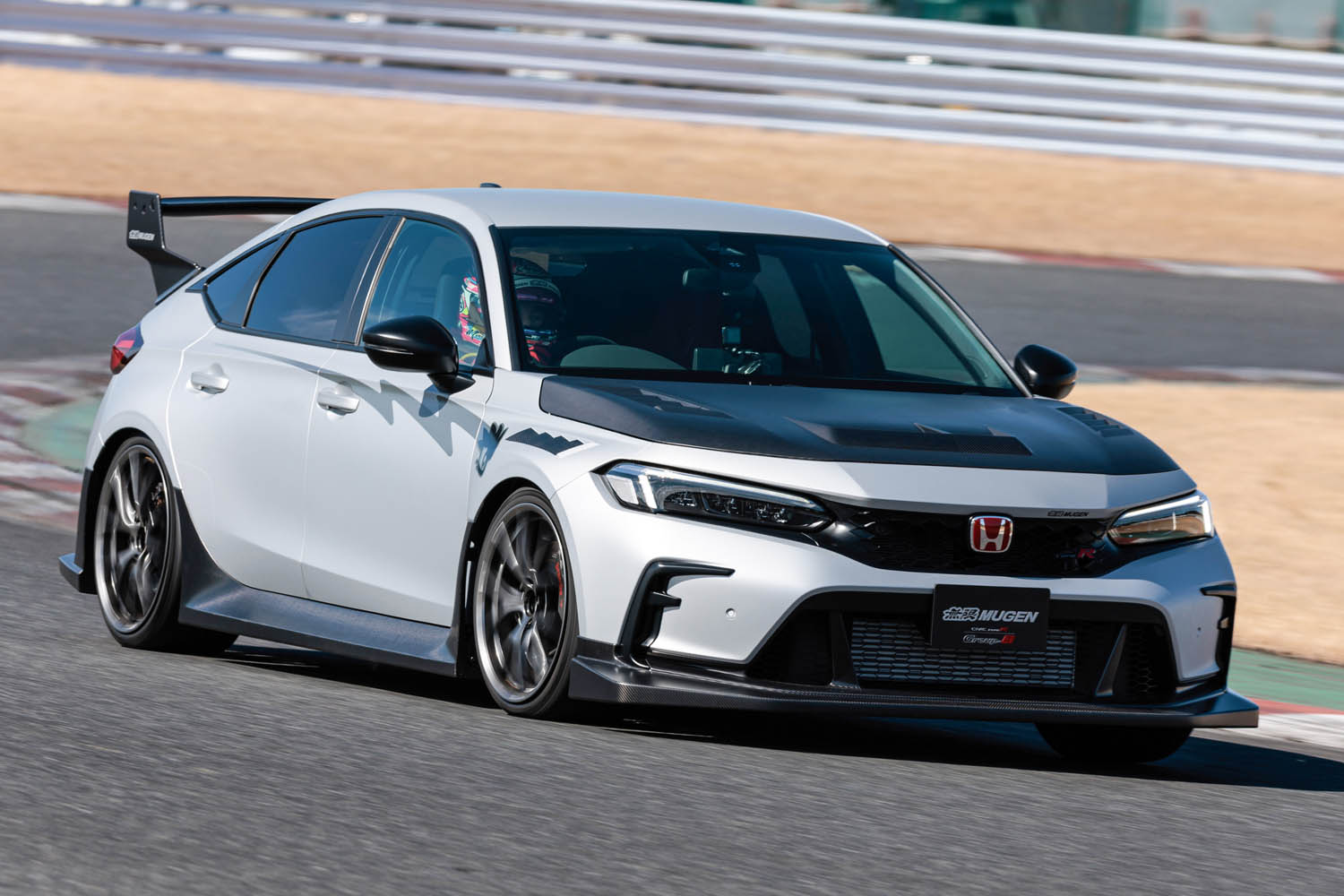 究極のホンダ「シビック タイプR」を実現する無限パーツが登場間近