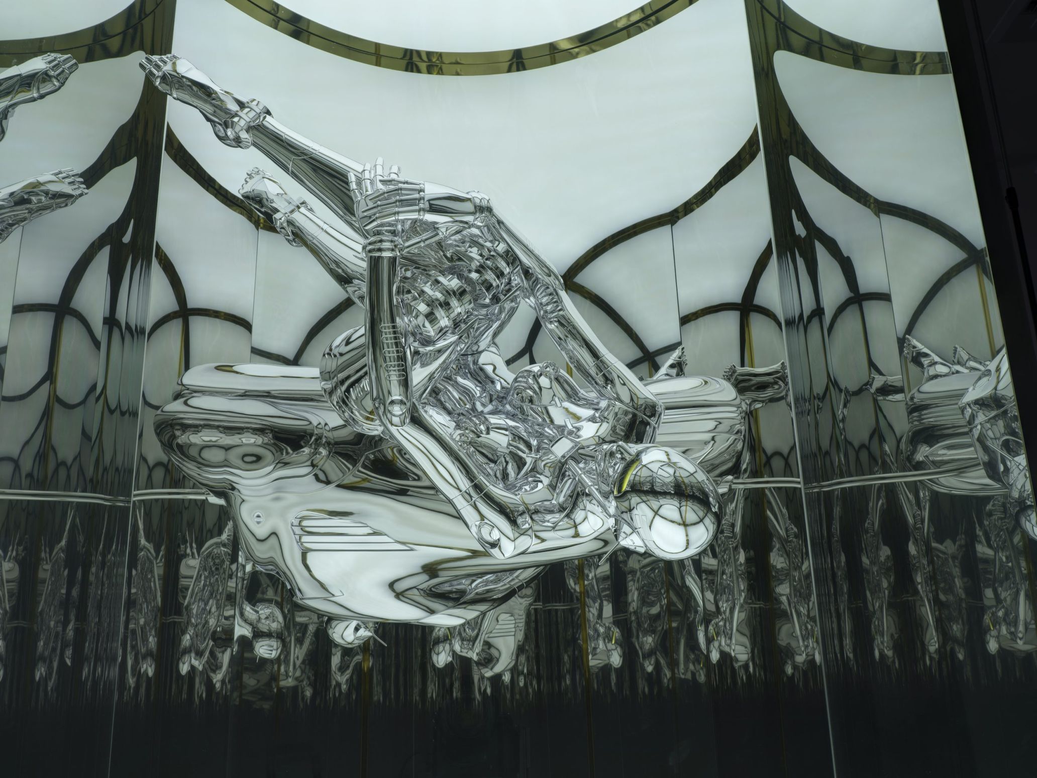 空山基の個展「Space Traveler」が4月27日から開催 - TOKION