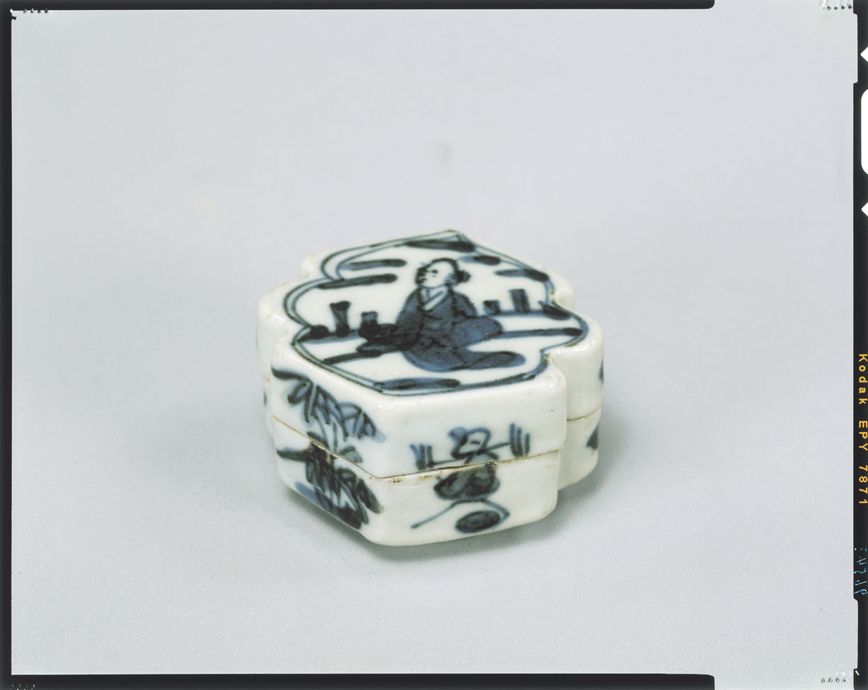 C0096543 呉州染付松皮菱香合 - 東京国立博物館 画像検索