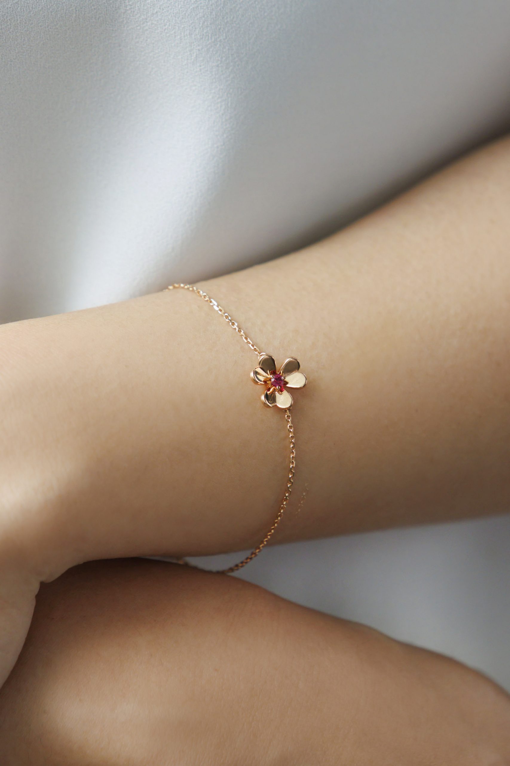 Hanahanaさまヴァンクリーフアーペル ブレスレット フリヴォル ヴァン