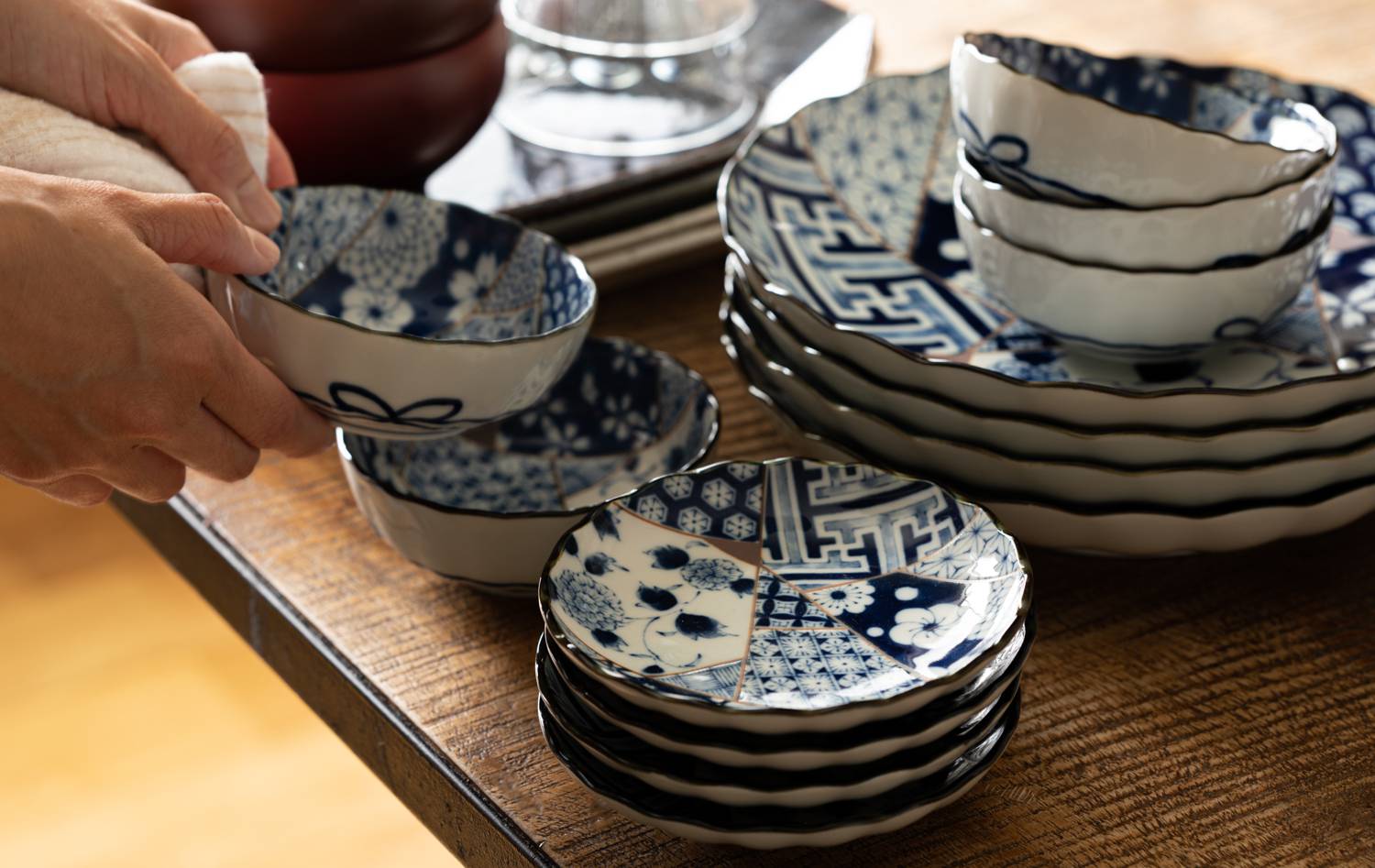 藍友禅 菊形 10.5cm小鉢[定番] - 業務用食器販売用食器 卸売のやまに