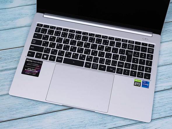 16型の「DAIV 6N（プレミアムモデル）」は高い性能と可搬性を両立させ