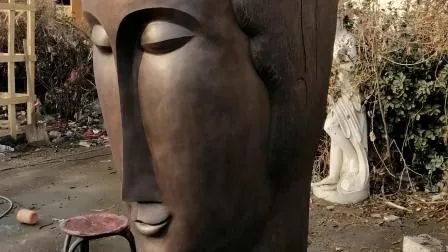 現代の庭の屋外抽象芸術 人間の半分の女性 大きな顔の像 ブロンズ彫刻