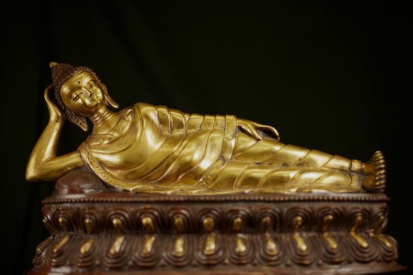 楽天市場】釈迦涅槃像 銅造鍍金仕上げ : 仏像仏画チベット美術卸の天竺堂