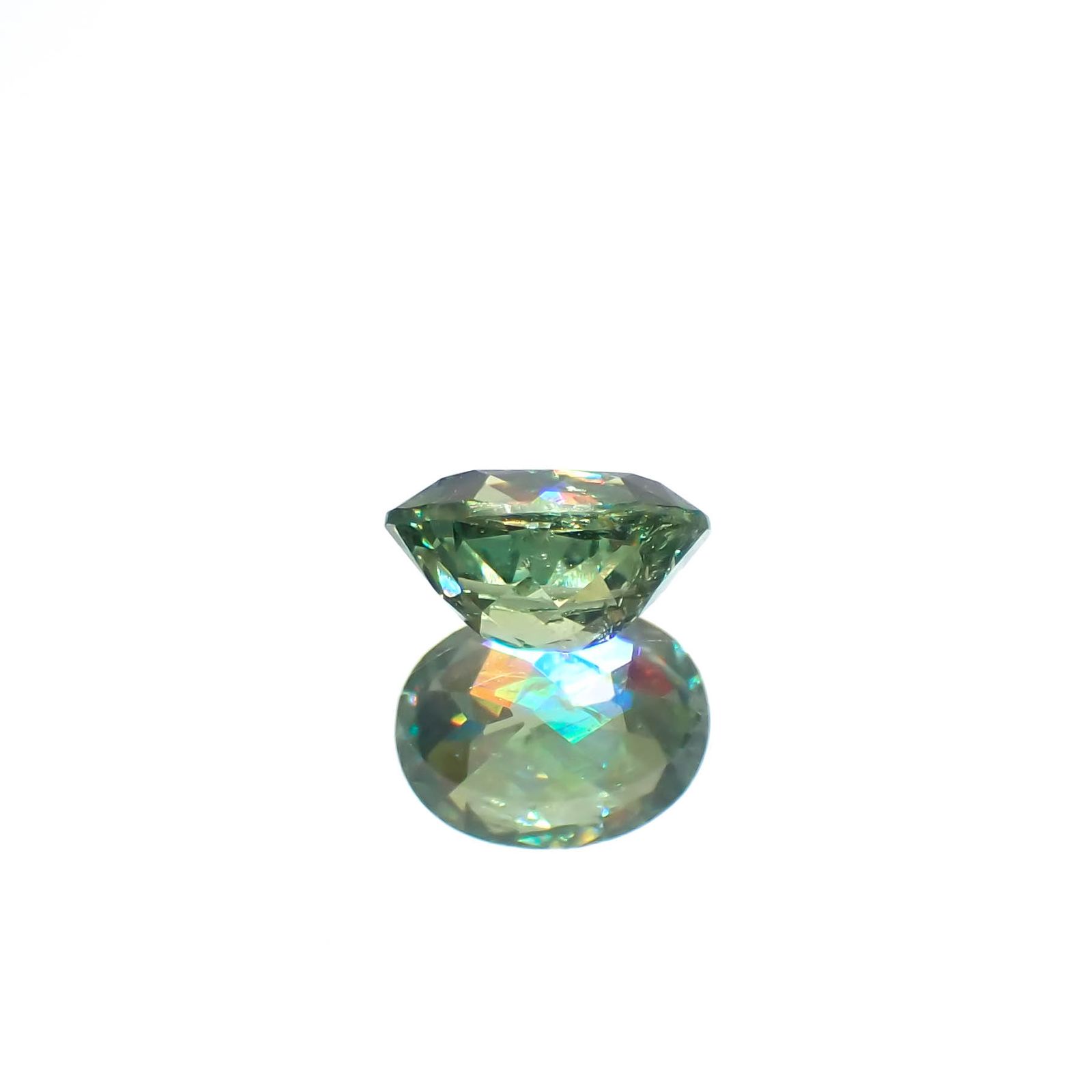 デマントイドガーネット ナミビア産 0.55ct / 5.5x4.2mm前後