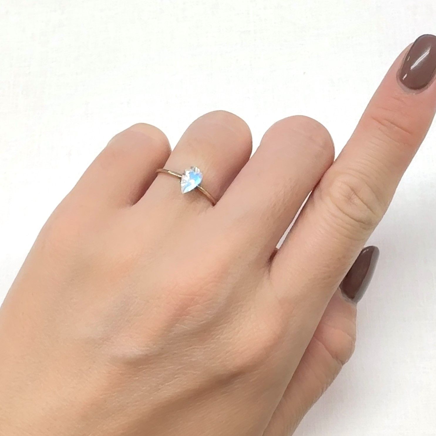 レインボームーンストーン(宝石名アンデシン・ラブラドライト)インド