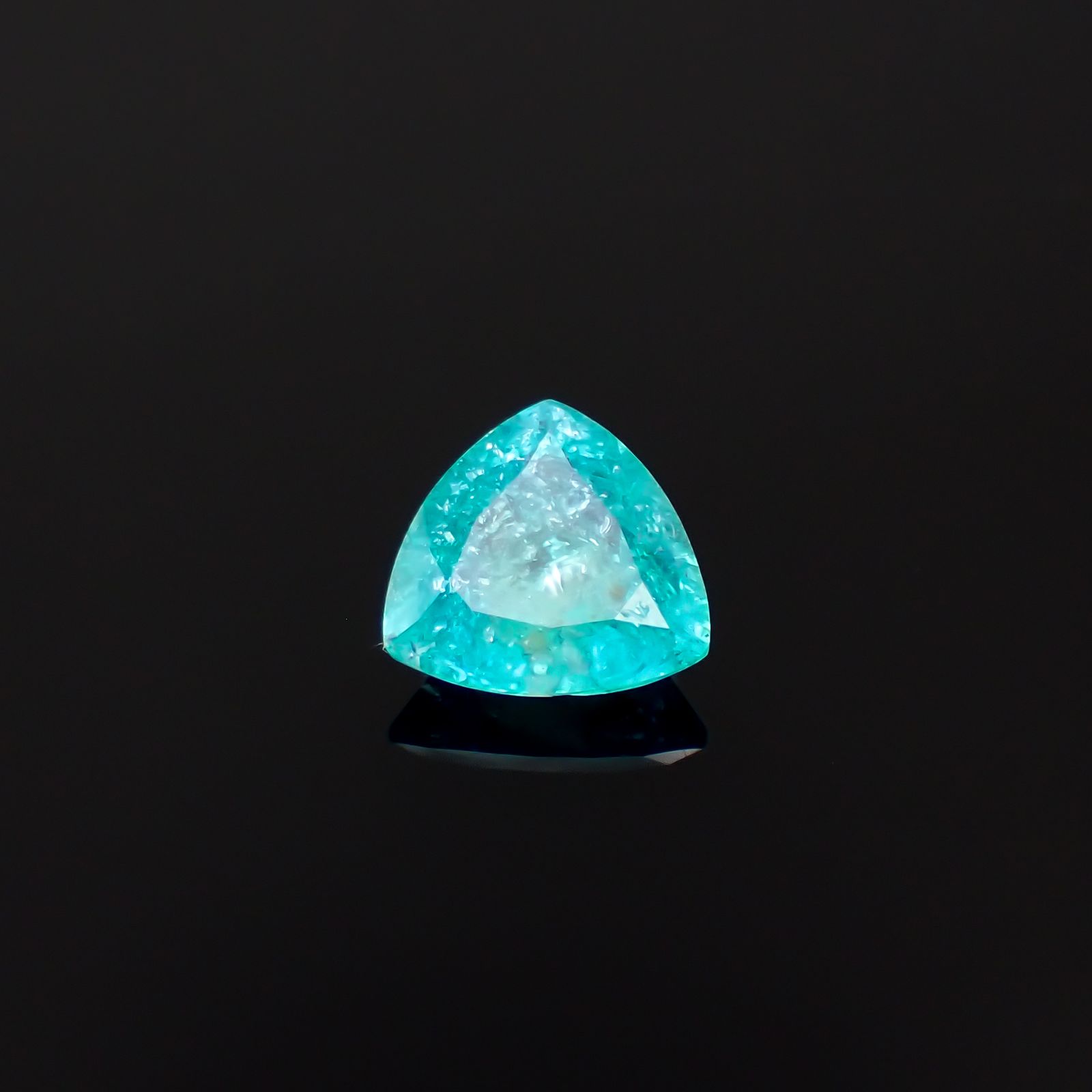 パライバトルマリン(宝石名トルマリン/別名パライバ・トルマリン