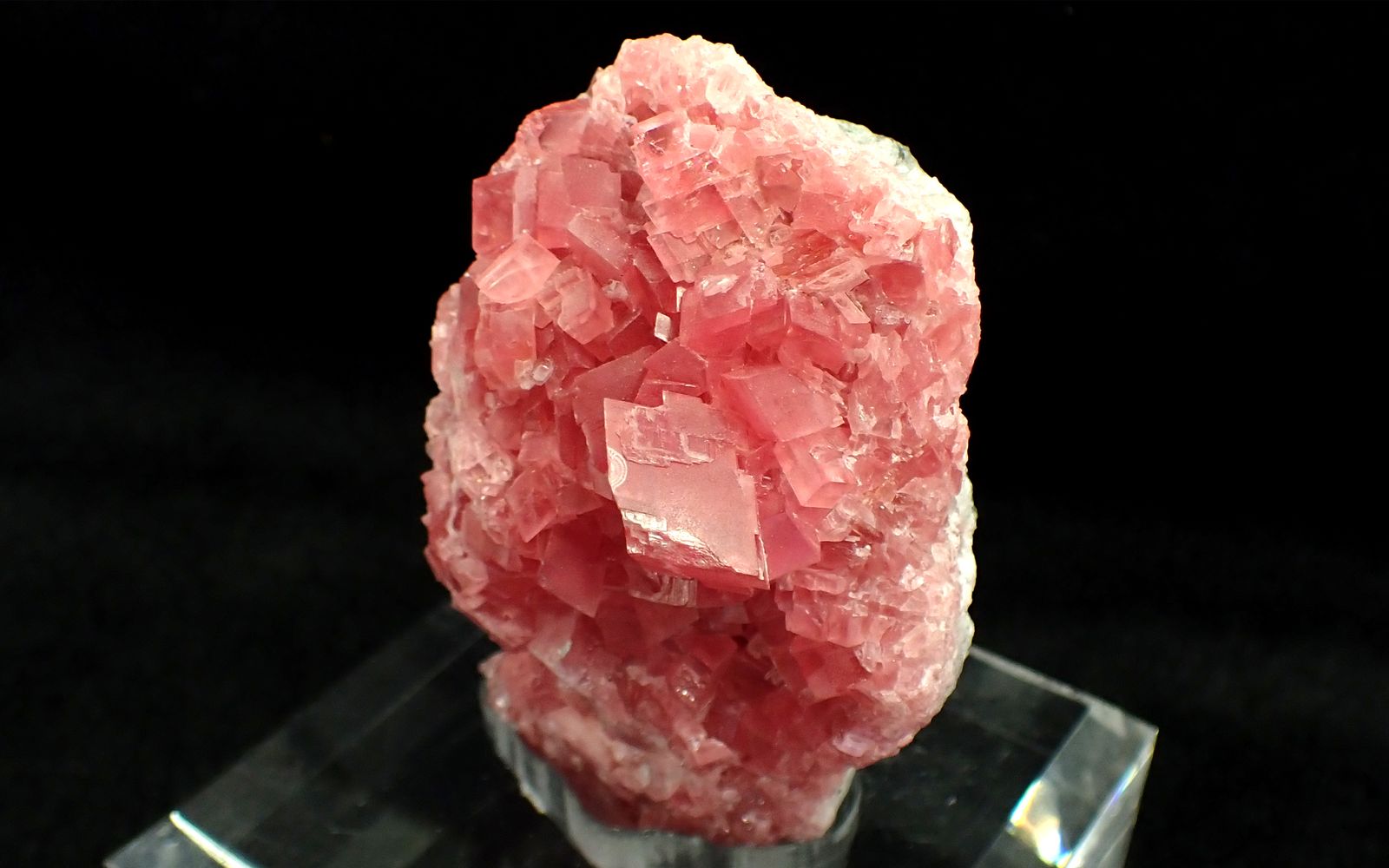 ロードクロサイト」はアメリカ三大希少石の1つ｜その魅力と歴史を紹介