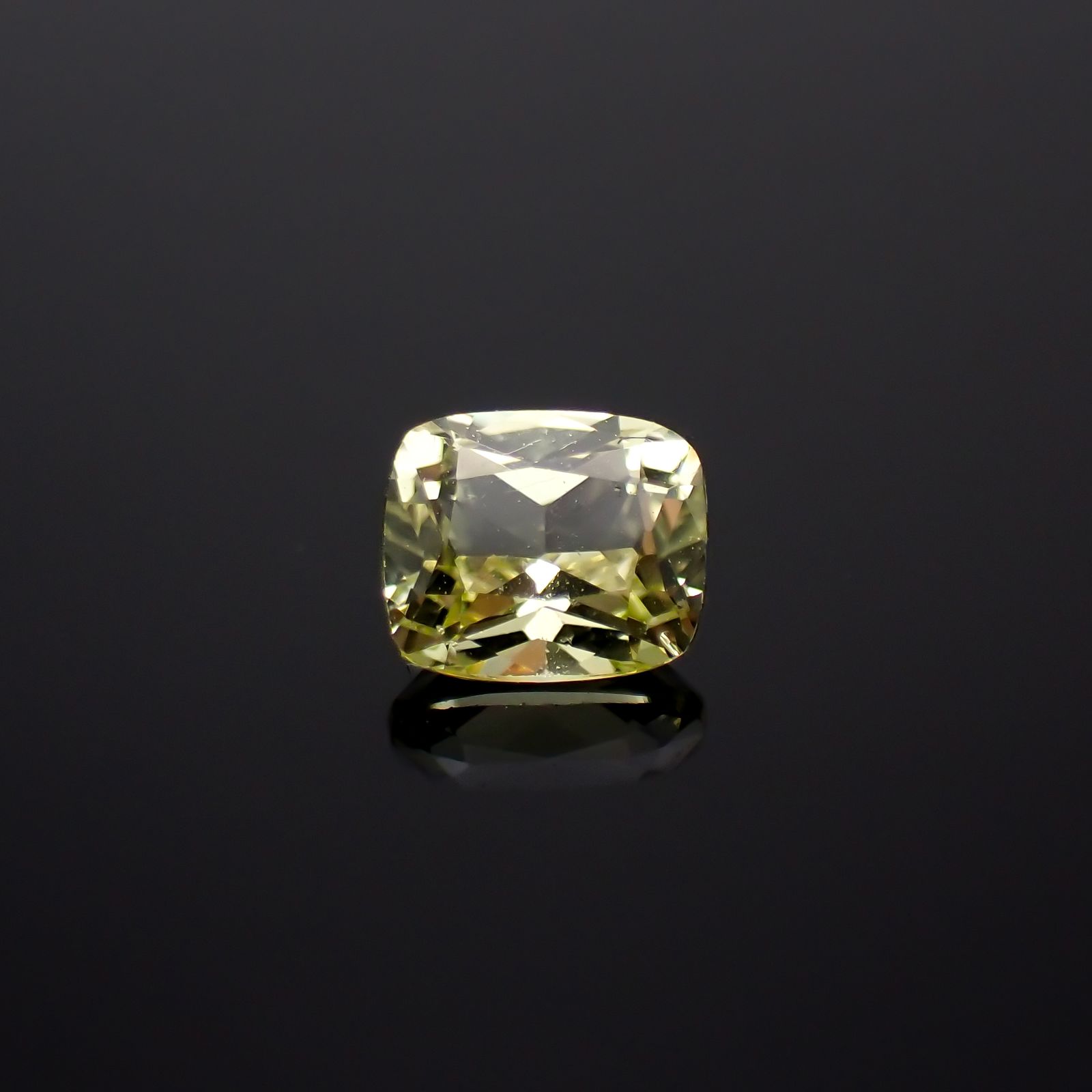 マリガーネット(宝石名グロッシュラー アンドラダイト・ガーネット