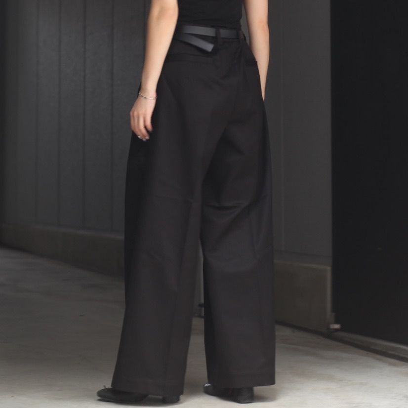 UNIVERSAL PRODUCTS - 【残りわずか】2Tuck Wide Chino Trousers