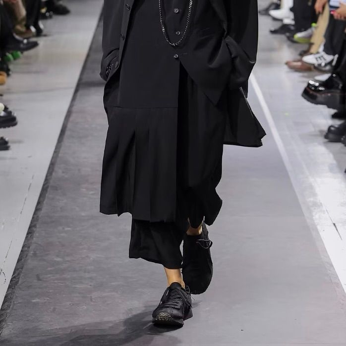 お値下げしましたヨウジヤマモト黒 サルエルパンツ ドローストリング