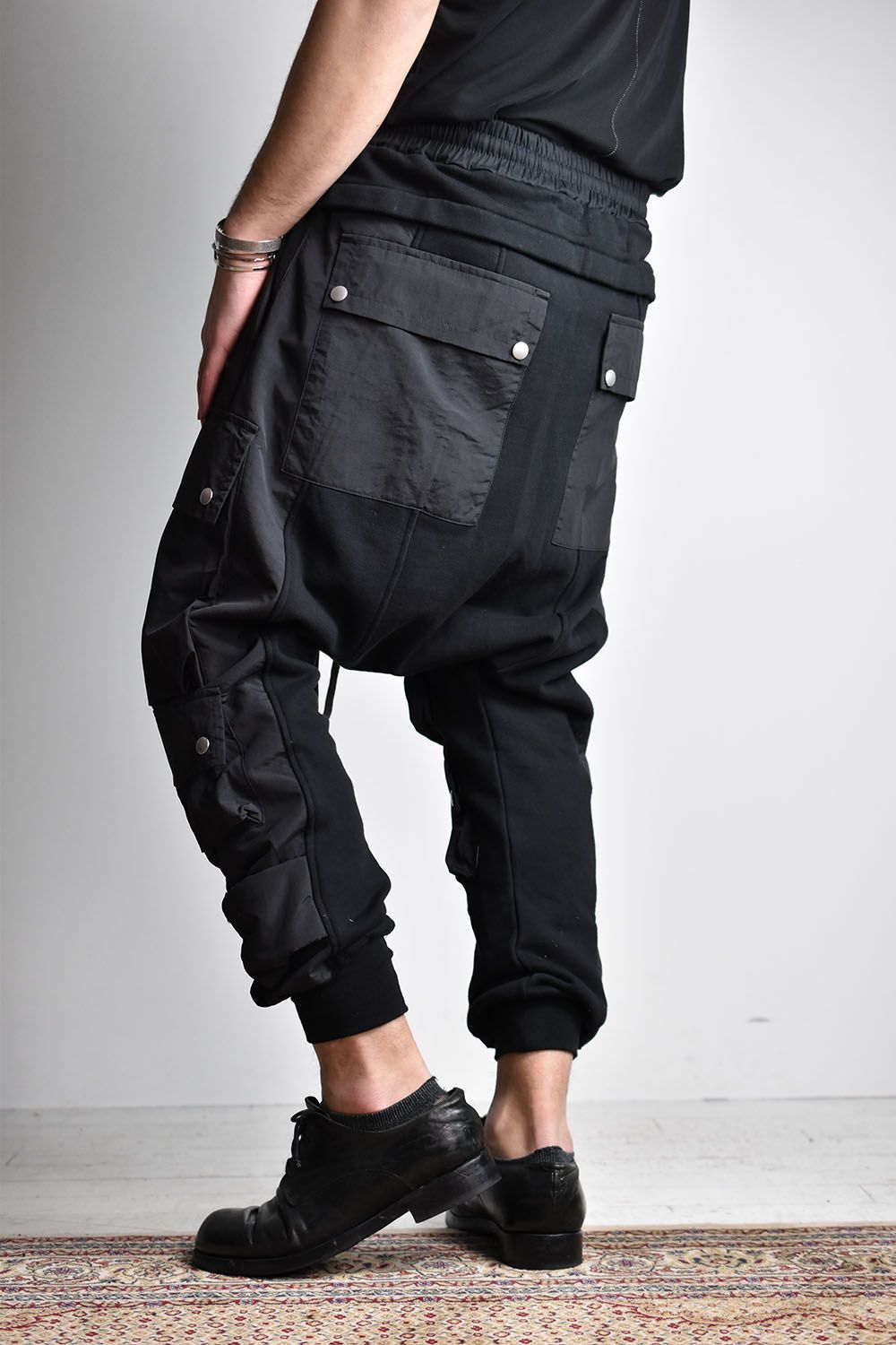 A.F ARTEFACT - Cargo Sarouel Sweat Trousers