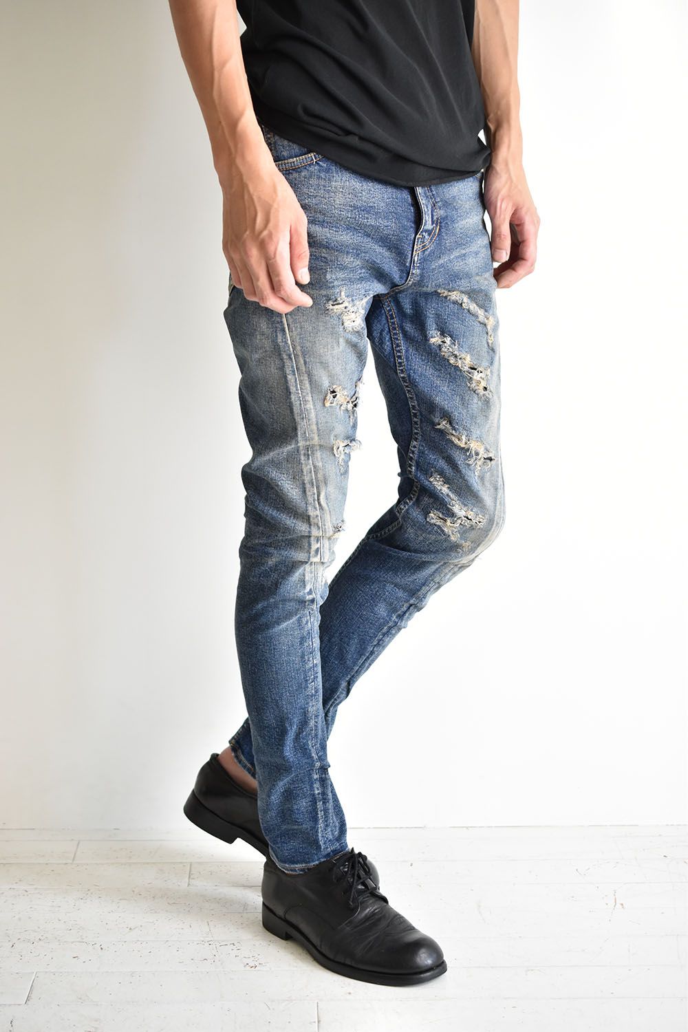ISAMU KATAYAMA BACKLASH - Extreme Stretch Denim “SEMI-SARROUEL