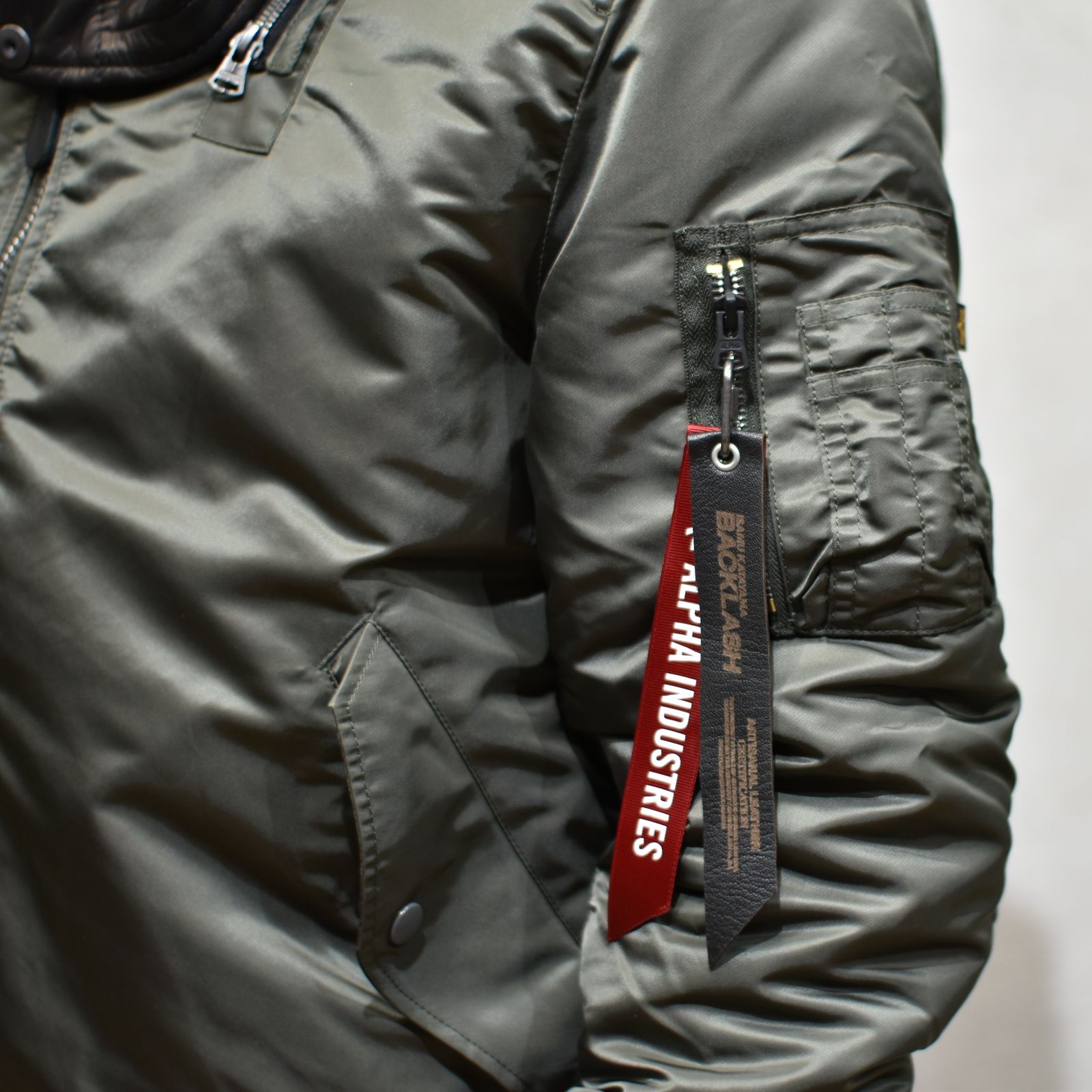 ISAMU KATAYAMA BACKLASH - BACKLASH × ALPHA MA-1 | chord online store