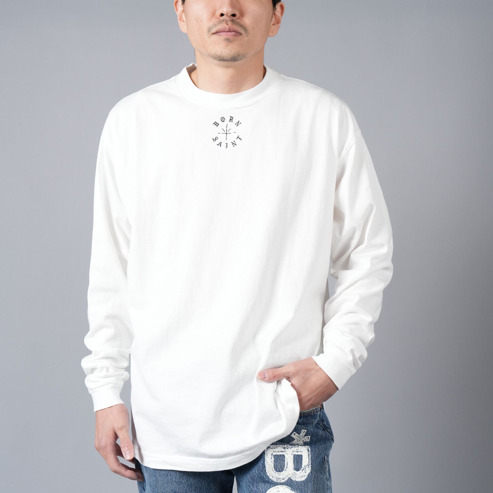 ずとまよ ジンジャーストリングスヴィンテージトレーナー クリーム L