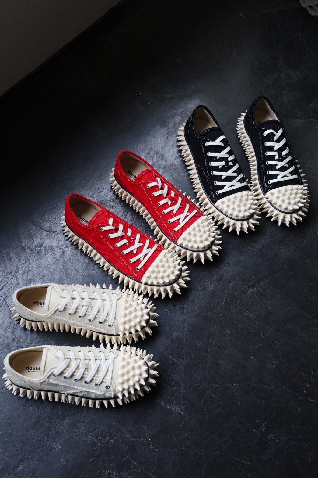 doublet - doublet 25SS SPIKY CANVAS SNEAKER (25SS60FT67)IVORY☆1月