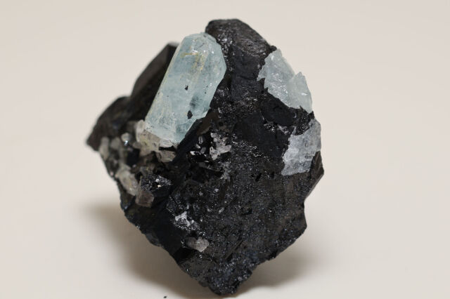 アクアマリン&ブラックトルマリン共生鉱物(A291)