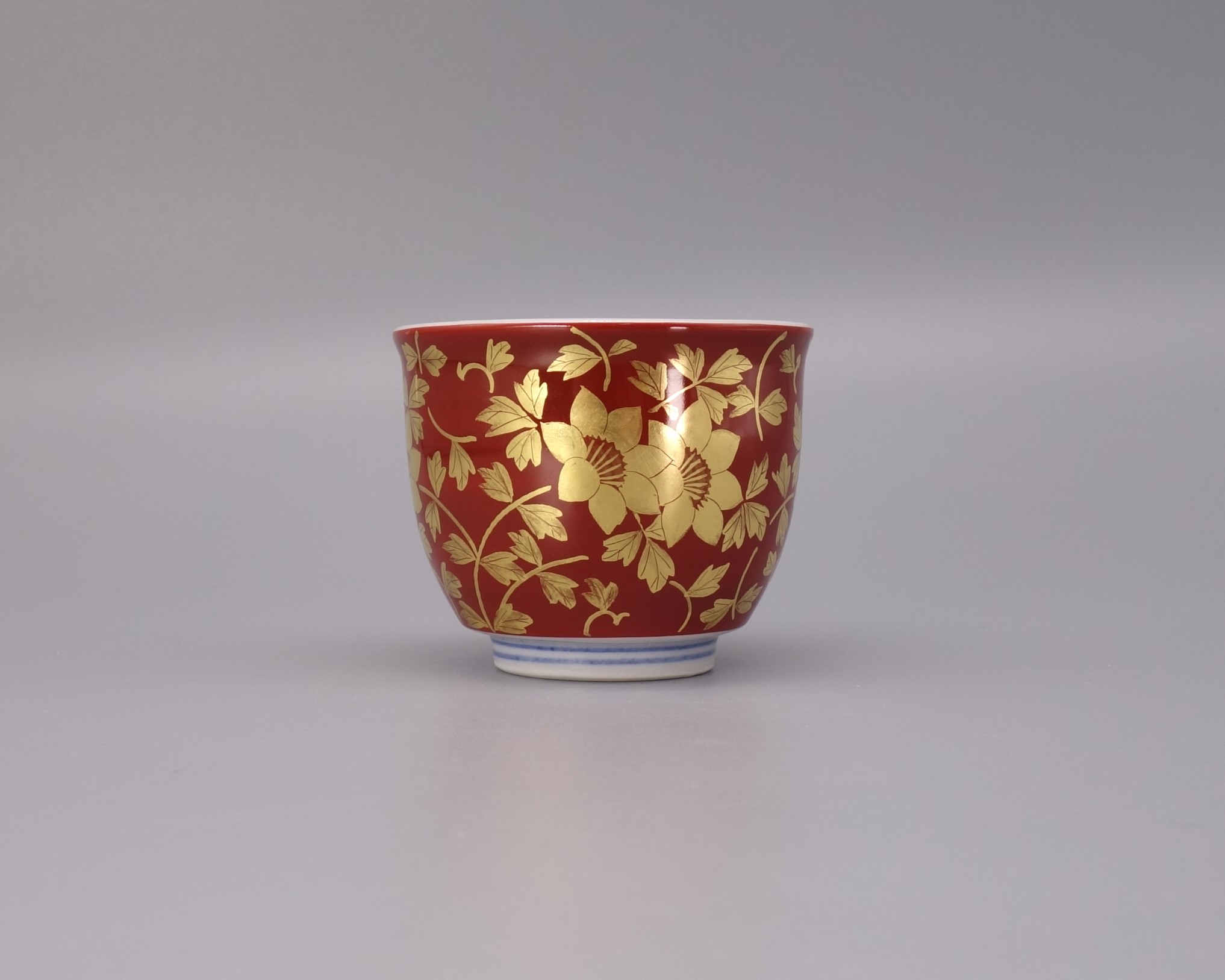 ぐい呑 金襴手唐草（朱） [ 人間国宝 吉田美統 ]