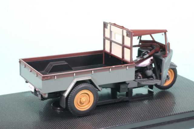 エブロ 1/43 マツダ CTL/1200 1952 (幌有り) グレー/ブラウン 44110