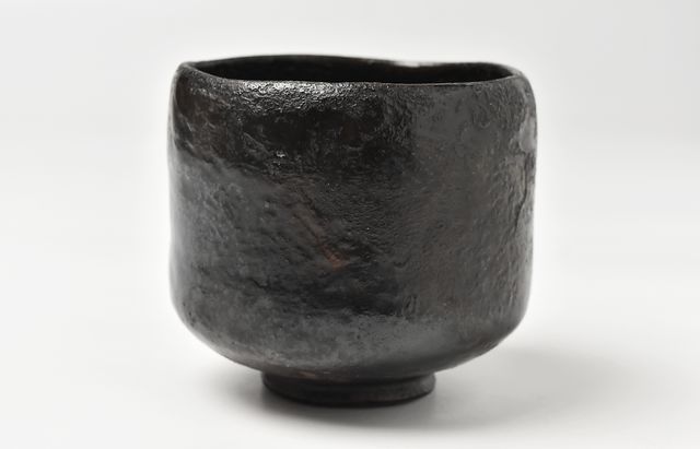 鈴木重孝 23B 窯変引き出し黒茶碗（木箱付） ｜ 暮らしのうつわ花田 和