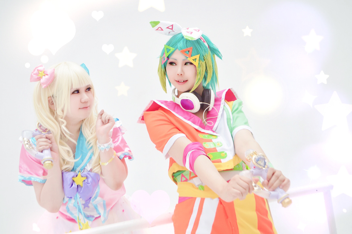 アイドルタイムプリパラ 虹色にの(ネオンドロップサイリウムコーデ