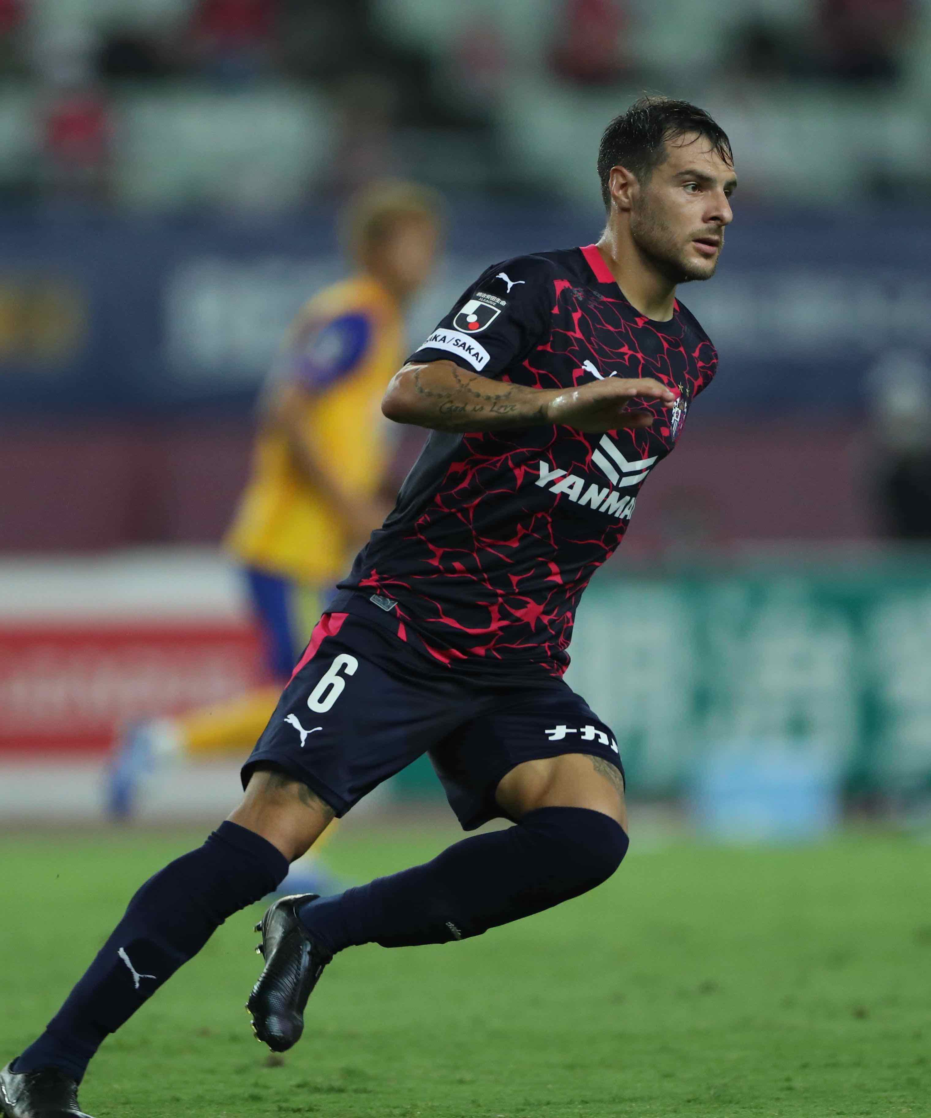 HATTRICK（ハットトリック）-選手の想いをファンへ届ける公式