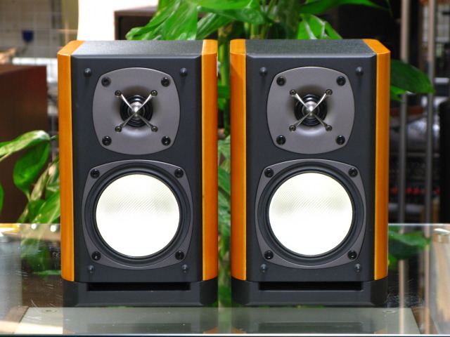 ONKYO スピーカー D-112E おまけ付き ONKYO D-112Eの仕様 オンキヨー