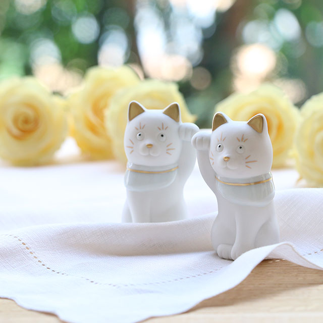 万博 ミャクミャク 上出長右衛門窯 招き猫 九谷焼窯元 磁器 新作ちょう