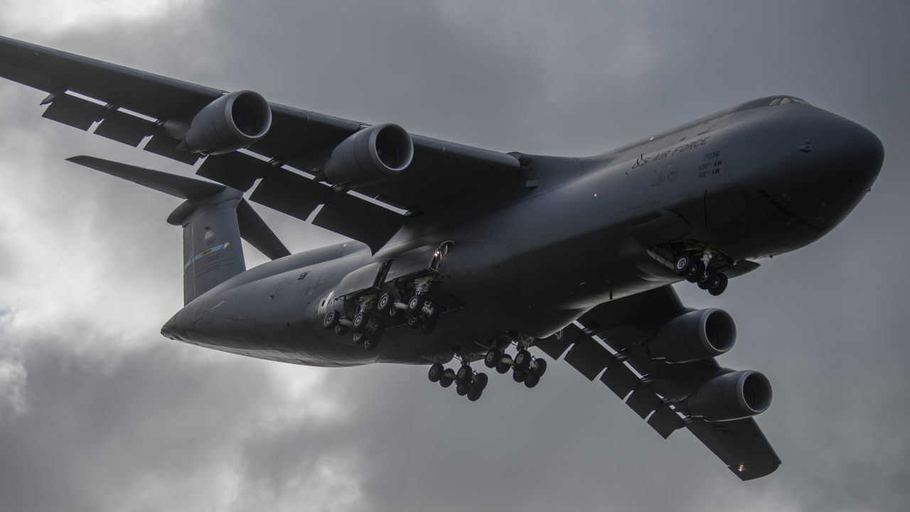 1/144スケールC5Bギャラクシー米軍大型輸送機 1/144スケールC5B