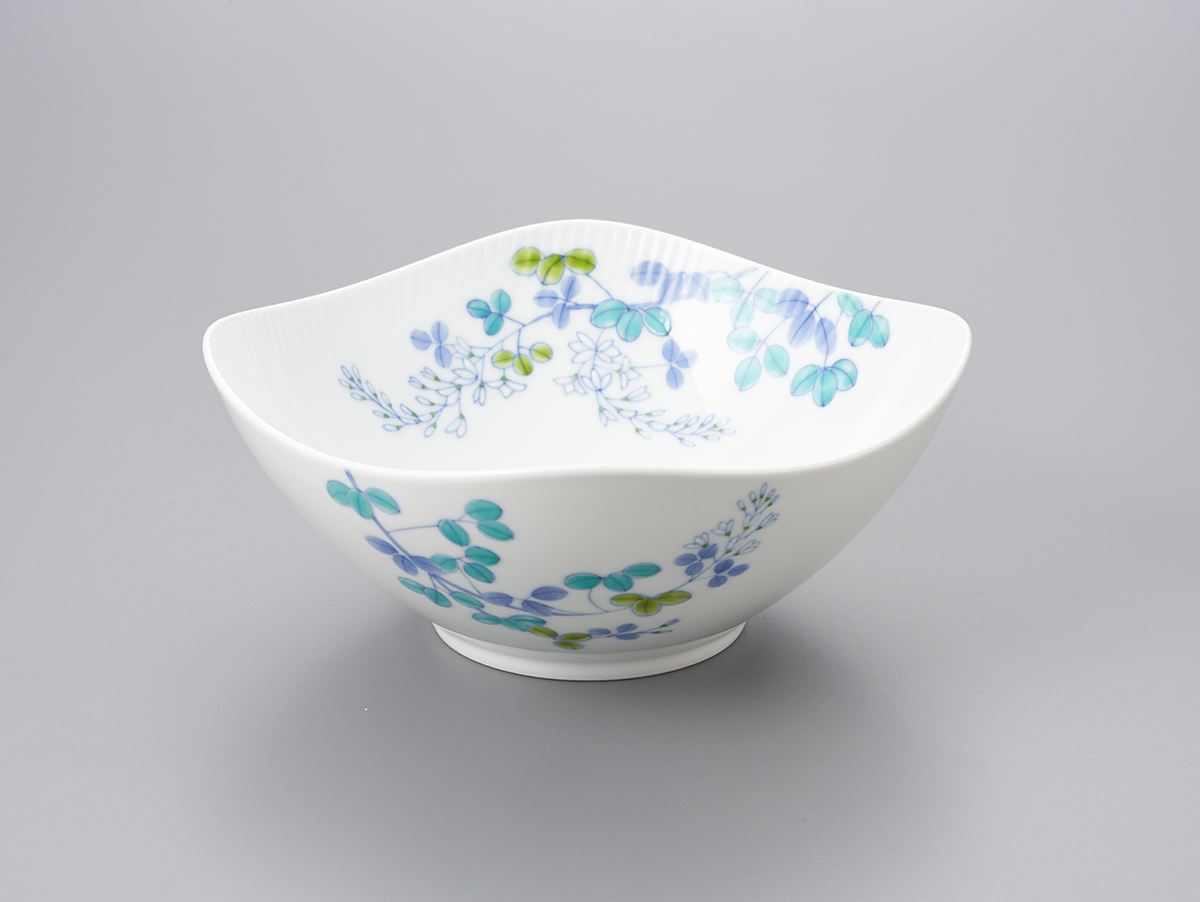 1887 鍋島焼 畑萬陶苑 染付山水 絵皿 未使用 鍋島 | 畑萬陶苑 ONLINE SHOP