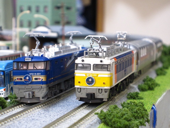 寝台特急カシオペア EF510とEF81 新旧カマ夢の競演！！（＾＾ゞ | 鉄道