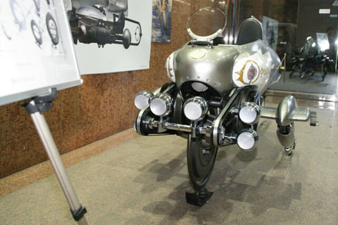 ラストエグザイル』ヴェスパ1／1モデルお披露目！ | アニメイトタイムズ